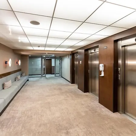 Comfort Royal Tulip Apartament *